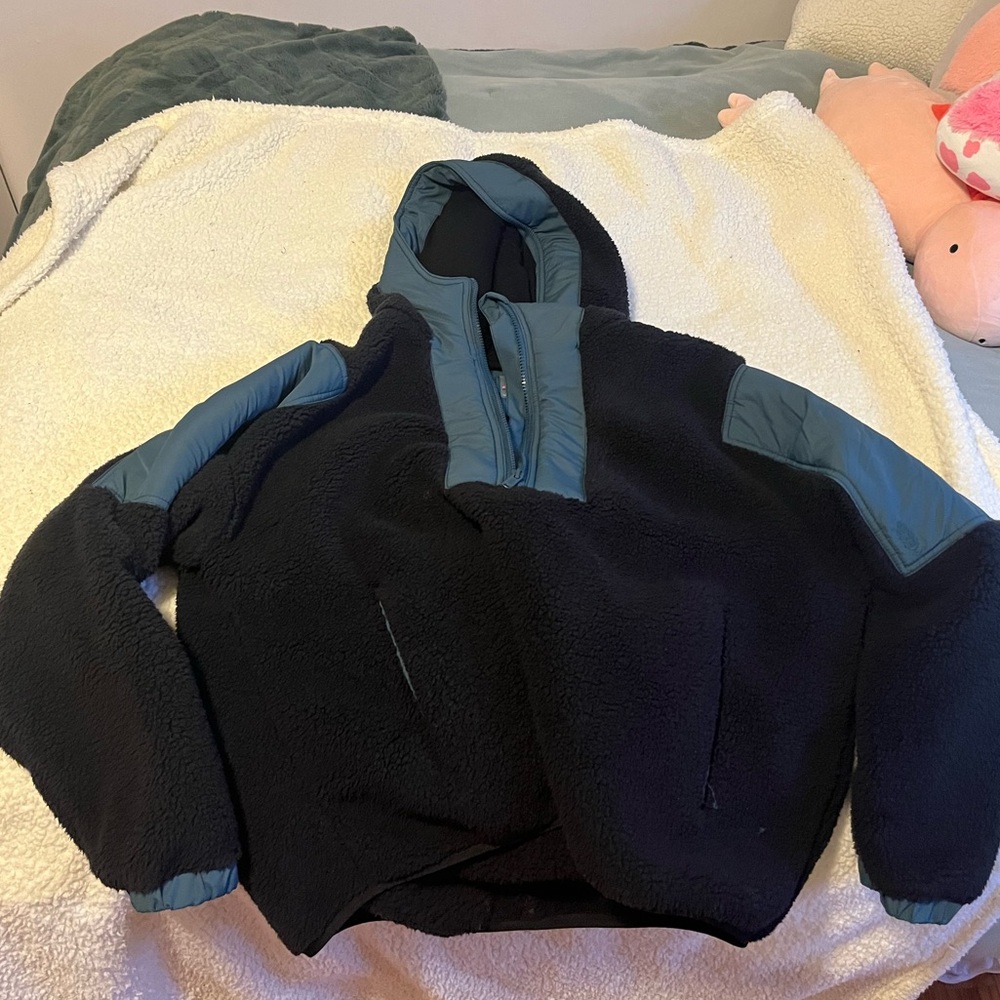 Free People Movement Lead the Pack Pullover Fleece Black & Green Size Medium - Picture 3 of 4